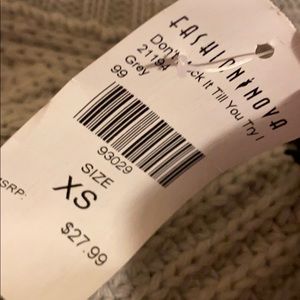 Fashion nova half sweater (s)